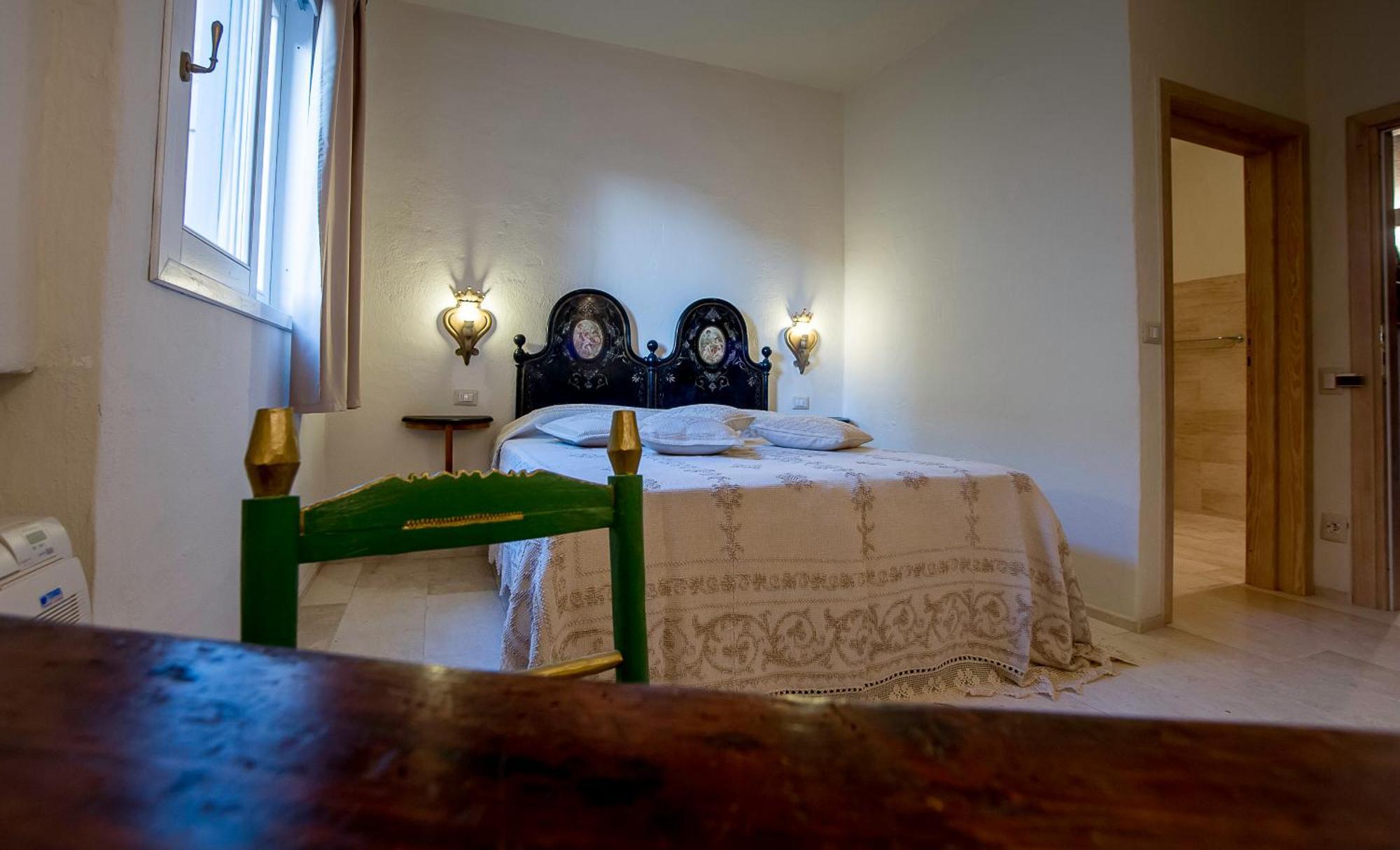 Antica Dimora La Corona San Pantaleo Exterior foto